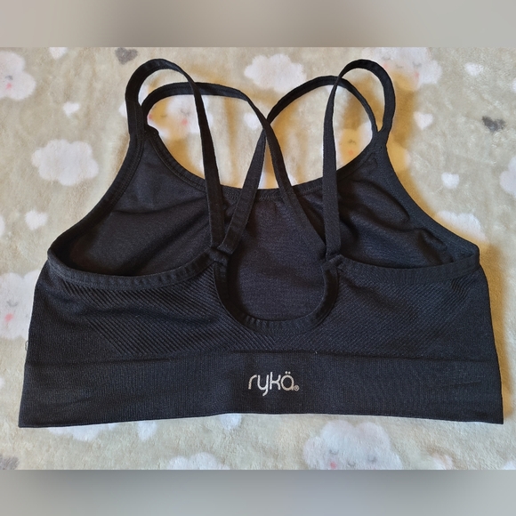 Ryka black strappy sports bra women's size M - Picture 2 of 2